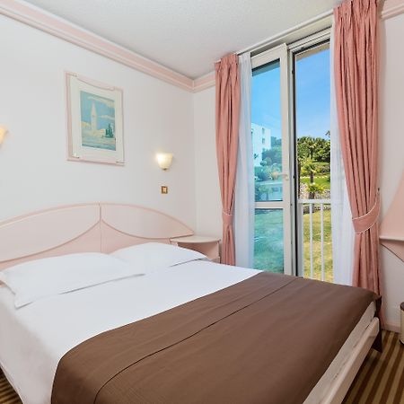 Hotel Zorna Plava Laguna Poreč Dış mekan fotoğraf