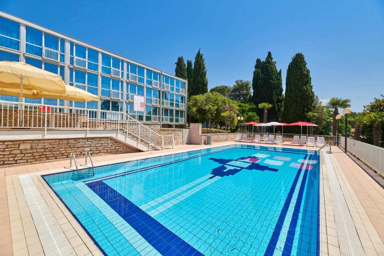 Hotel Zorna Plava Laguna Poreč Dış mekan fotoğraf