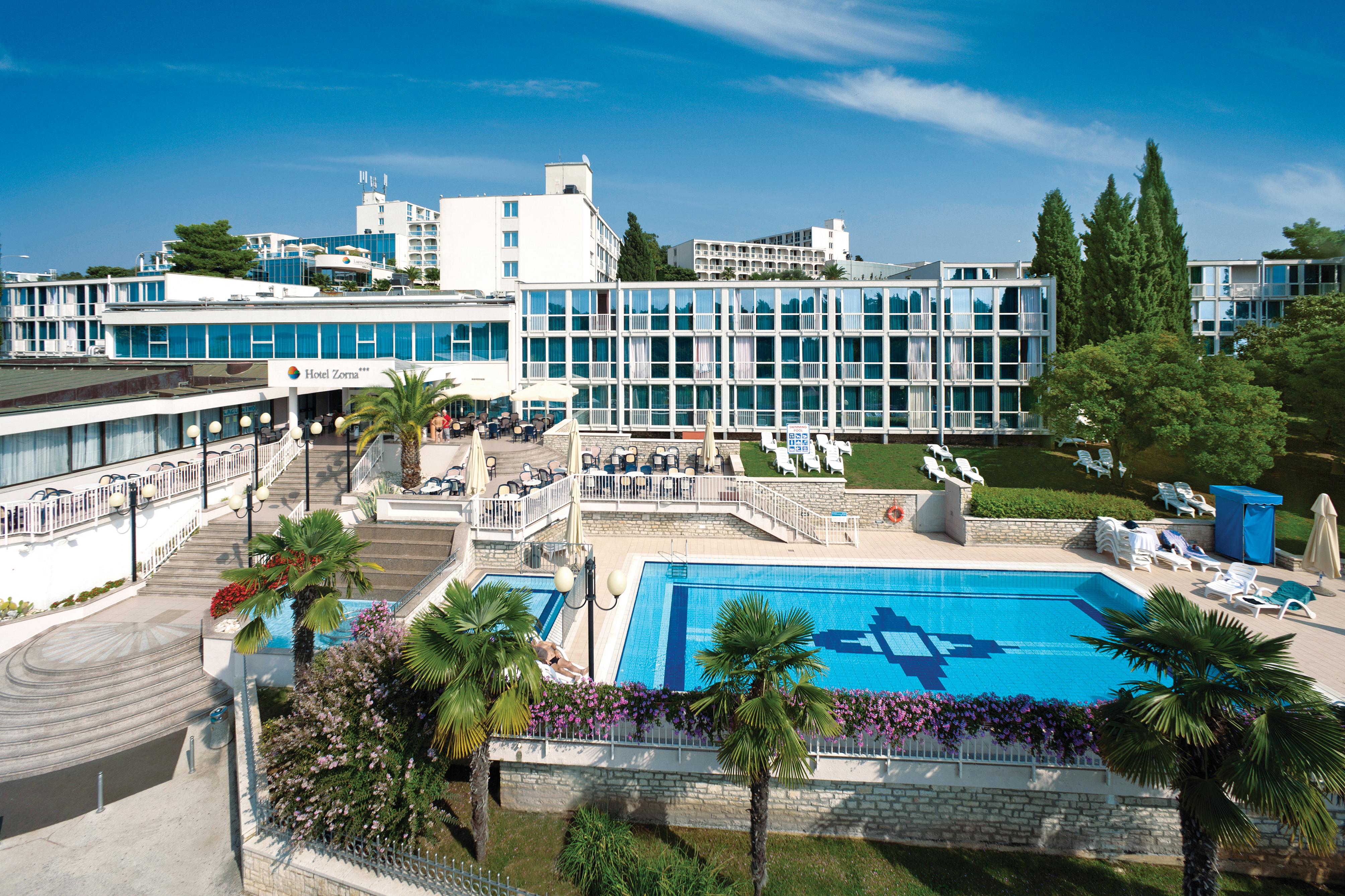 Hotel Zorna Plava Laguna Poreč Dış mekan fotoğraf