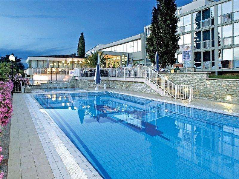 Hotel Zorna Plava Laguna Poreč Dış mekan fotoğraf