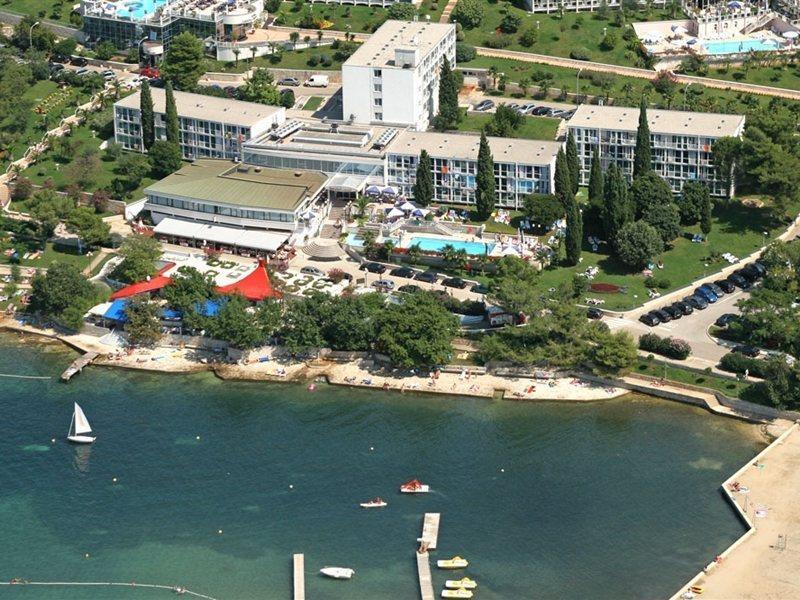 Hotel Zorna Plava Laguna Poreč Dış mekan fotoğraf